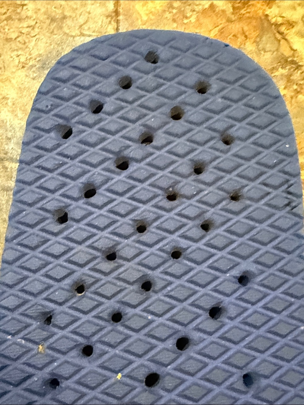 Boys ShowaFlops shower shoes - Picture 11 of 12